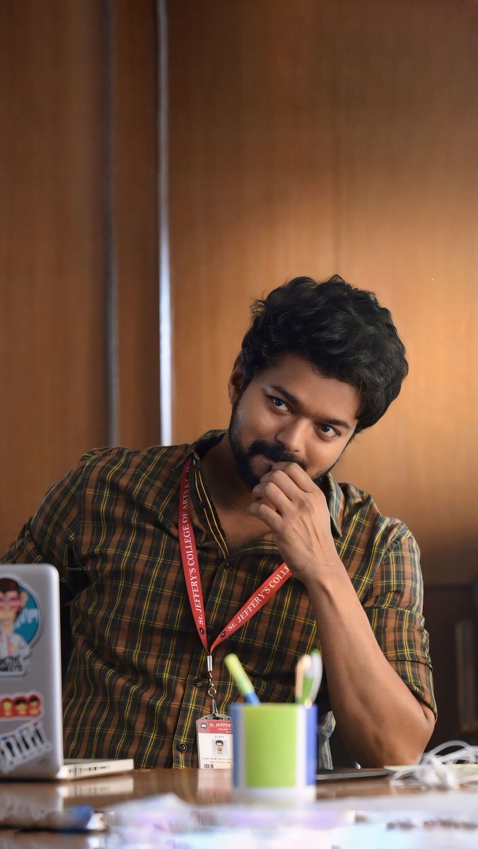 Yazhinii_sri's tweet photo. Vaathi Yaru...?😎🔥🩵
@actorvijay 
#Thalapathy69 https://t.co/bRTyhcrVuG