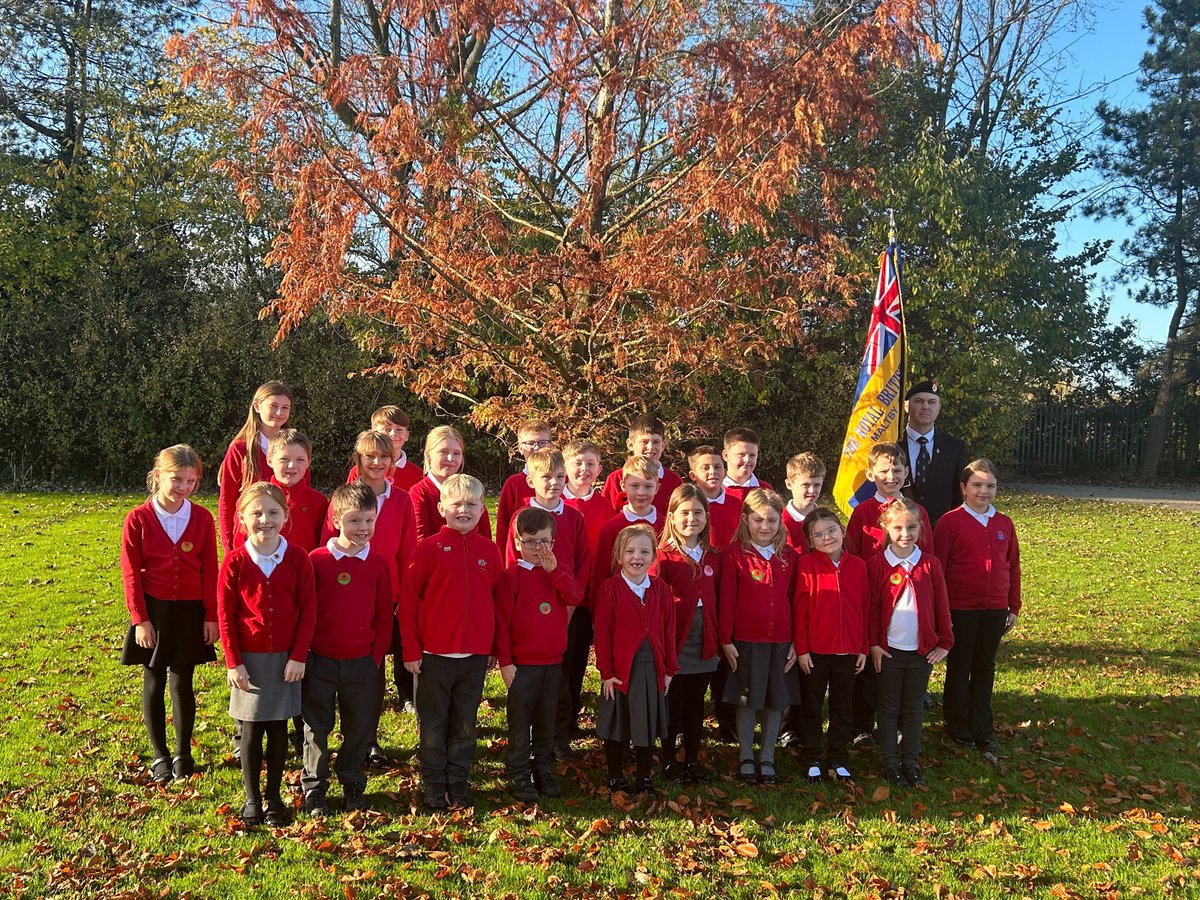 Today our students took the time to reflect on the significance of Remembrance Day. At 11am students and staff joined together in a moment of silence to pay our respects. 
A special thank you to standard-bearer John for visiting Maltby Redwood today and meeting with our students.