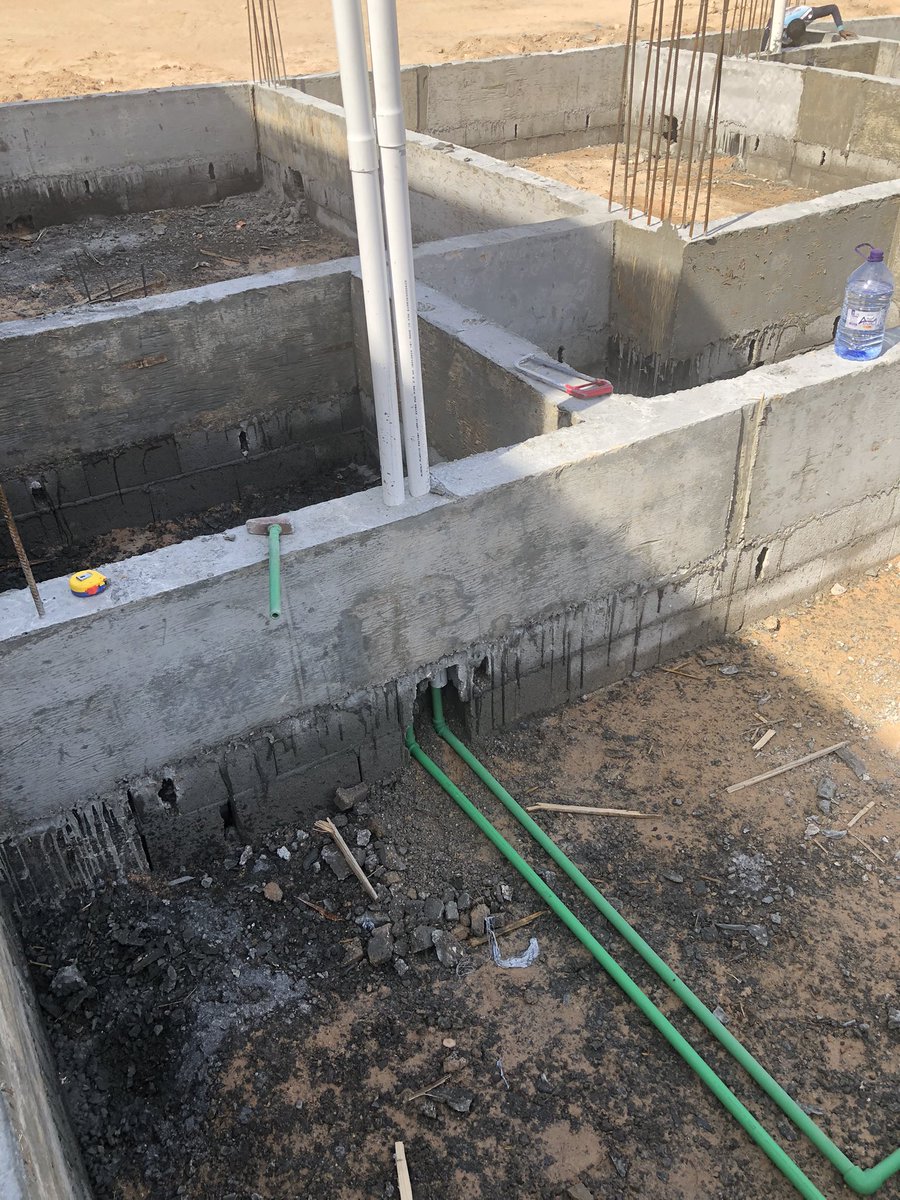#إشرافي_اليوم 
#مشروع فيلا سكني 

اليوم ولله الحمد خلصنا أول مراحل السباكة، واشتغلنا على تركيب مواسير الصرف الصحي بشكل متقن، بالإضافة لمواسير المياه الحلوة وما نسينا نثبت المواسير اللي متصلة بالدينمو . 

الموقع : #حفر_الباطن 
للتواصل : wa.me/966537714600

#مقاولات