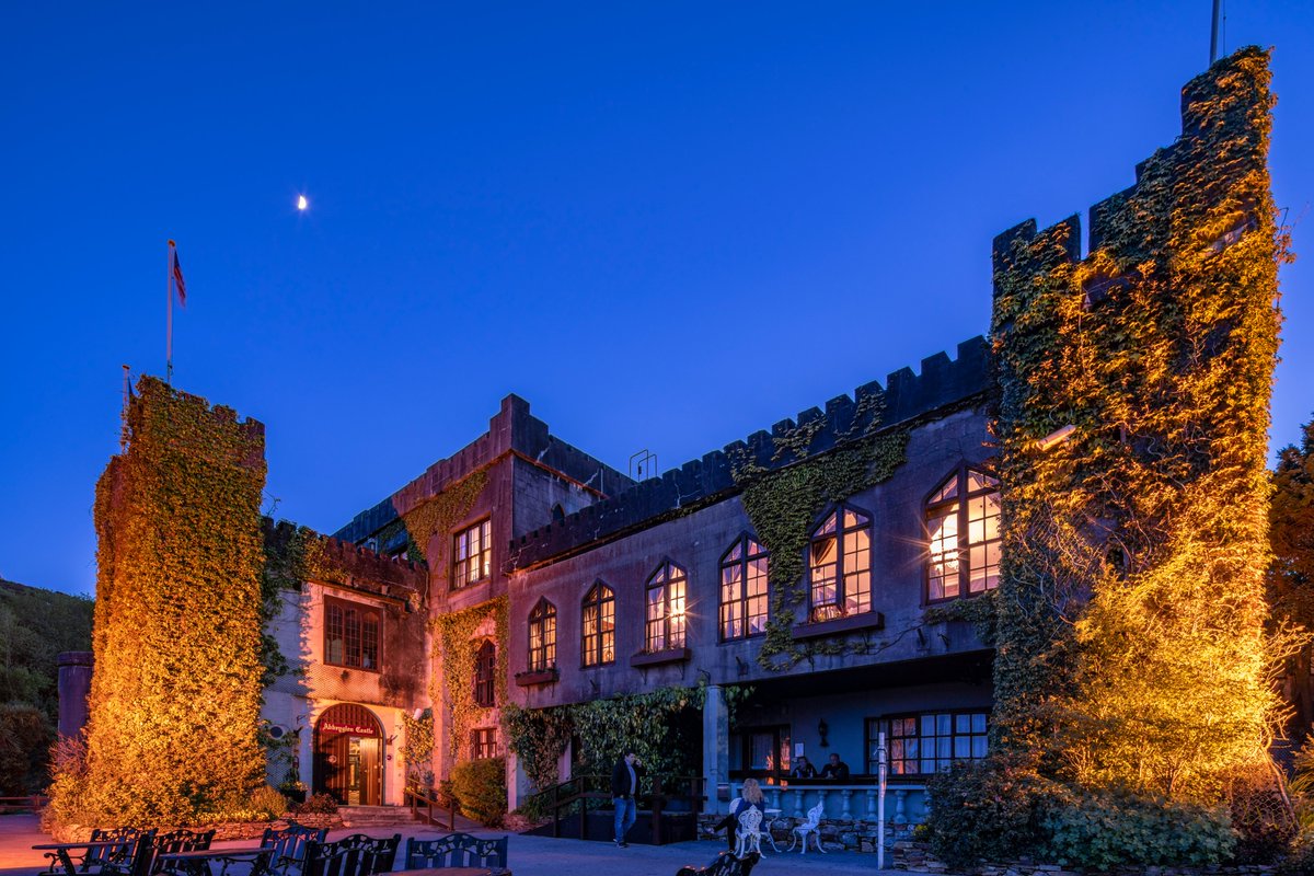 It's Original Irish Hotels Celebration Week! 
Keep an eye on Member Hotel's social channels where they will be celebrating what it means to be part of this unique collection of hotels! ☘️
#originalirishhotels #oihcelebrationweek #irishhotels