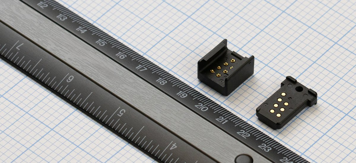 DatakeyMemory's tweet image. Come check out our newest portable #memory form factor, the #Datakey #MiniBar series. It’s 60% smaller than its big brother, the Bar series but just as robust. You can see it at #electronicafair, Booth C5.174 or learn more from this press release: lnkd.in/gPEUpXbq