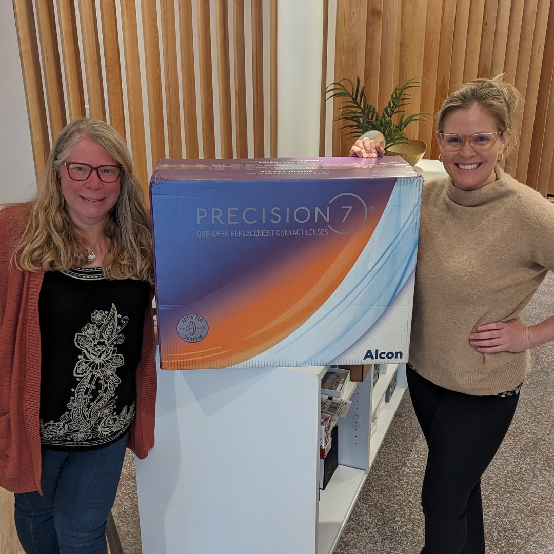 sokoleyecare's tweet image. 🚨 New! Precision 7 one-week lenses are here! Just pick a day, swap them weekly—easy, no guesswork! Available ONLY at our office in both spherical &amp;amp; astigmatism. 👀 #Precision7 #ContactLenses #SokolEyeCare