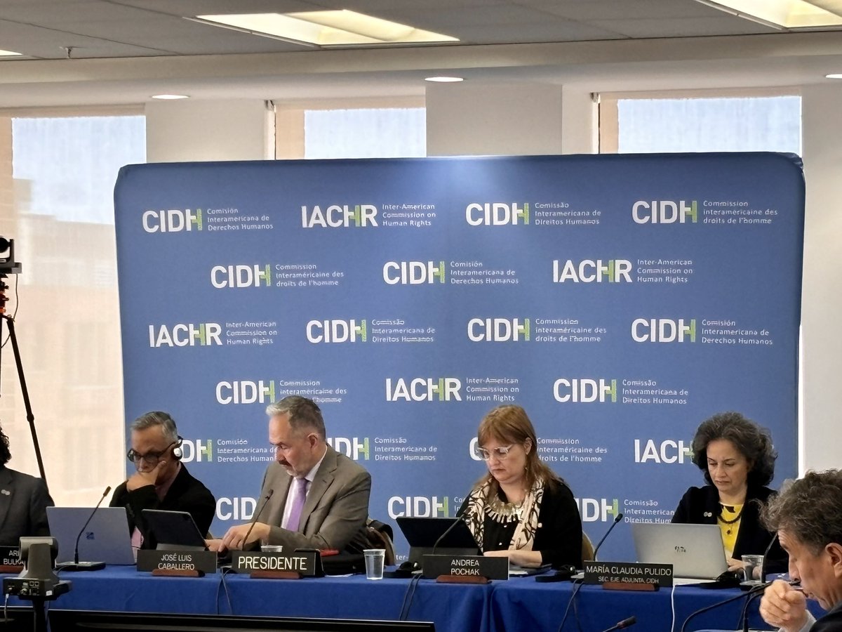 Ya estamos en Washington, listos para la audiencia temática sobre la Reforma Judicial en <a href="/CIDH/">CIDH - IACHR</a>. 

Hoy asistimos a la sesión sobre la situación de la independencia judicial en Bolivia. La experiencia Boliviana muestra los riesgos de un modelo donde la elección de jueces depende