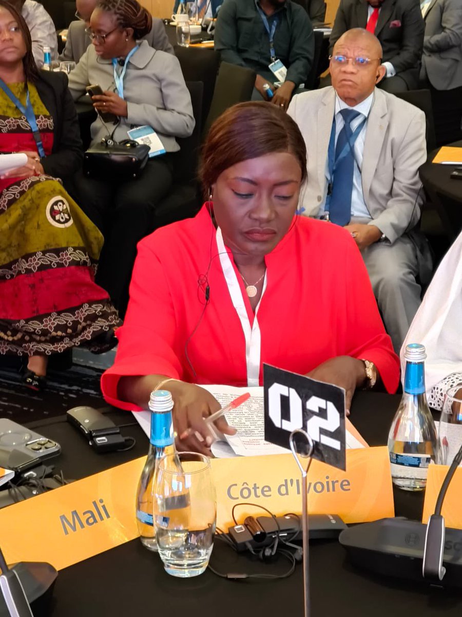 MariatouKONE1's tweet photo. Je conduis la délégation ivoirienne à Kigali pour la Conférence internationale sur l’apprentissage fondamental en Afrique (11-13 nov). 
L’objectif : évaluer progrès et défis pour un meilleur futur éducatif.
#CONFEMEN #ODD4 #Éducation https://t.co/xQHzlCQpJ0
