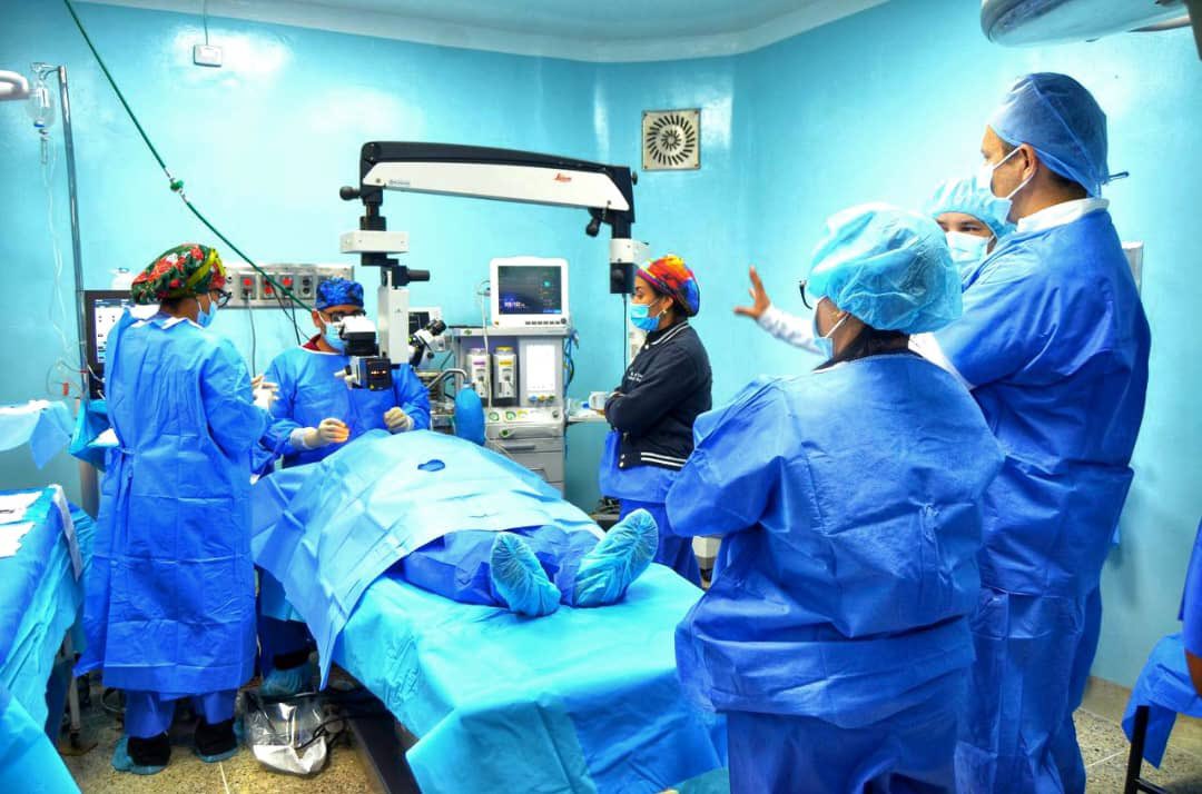 Bajo el lema “volver a ver, volver a nacer”, pusimos en marcha el primer quirófano especial de oftalmología en el Hospital Israel Ranuárez Balza aquí en San Juan de los Morros, nuestra capital guariqueña, donde realizamos un operativo de cataratas para el pueblo.