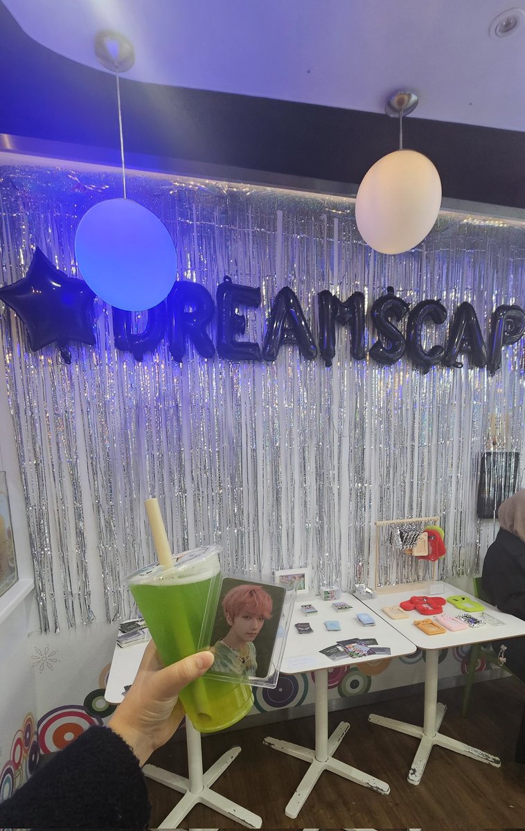 chinlio_oh's tweet photo. nct dream cupsleeve 💚 @ncteauk @NCTsmtown_DREAM excited for tomorrow!! https://t.co/4COTGhX1Bm