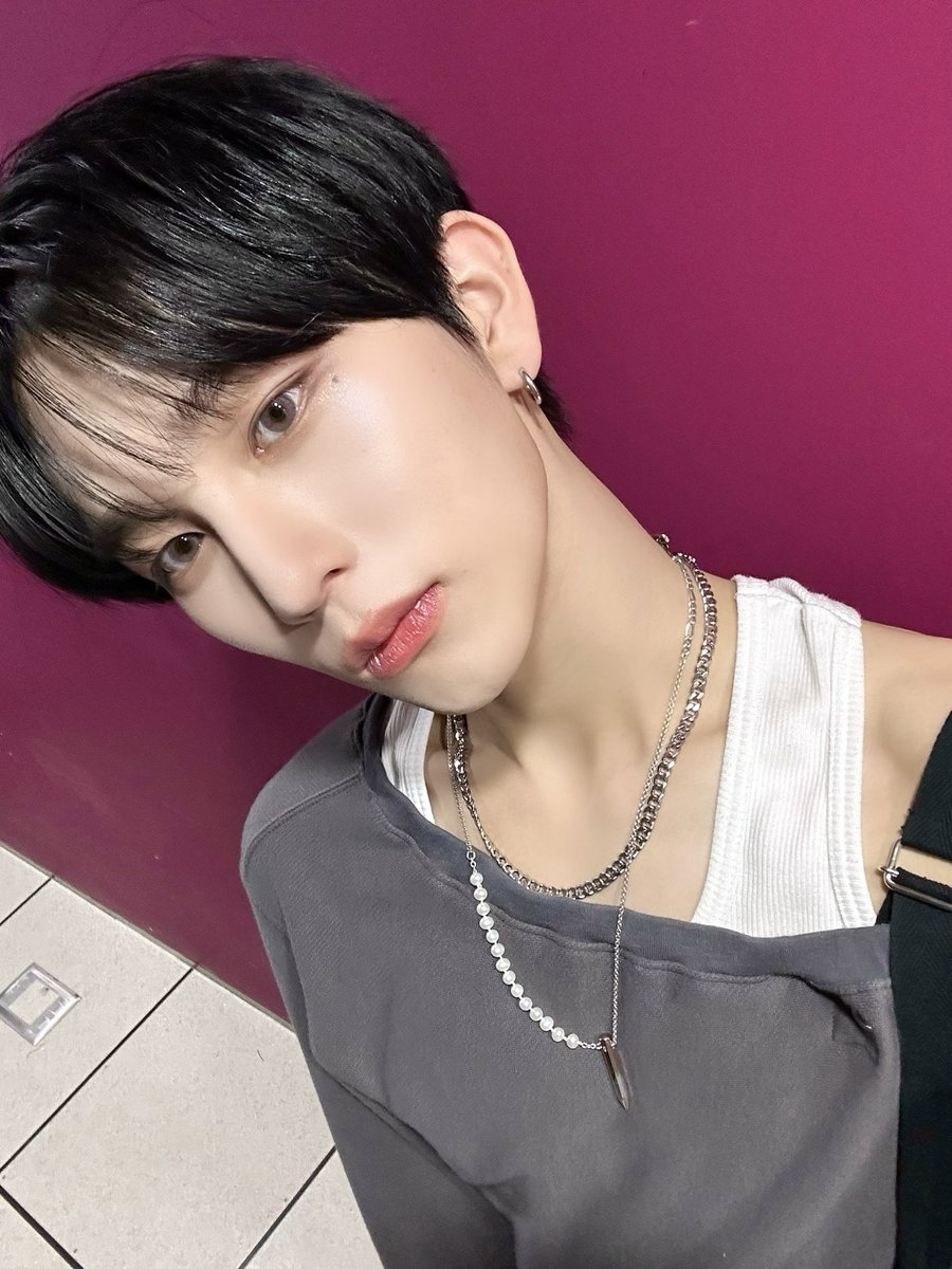 by_EPEX's tweet photo. 제니스 백배로 사랑하는 날🤍

#EPEX #이펙스 #BAEKSEUNG #백승 #백전백승 https://t.co/xPB3jmyKDH