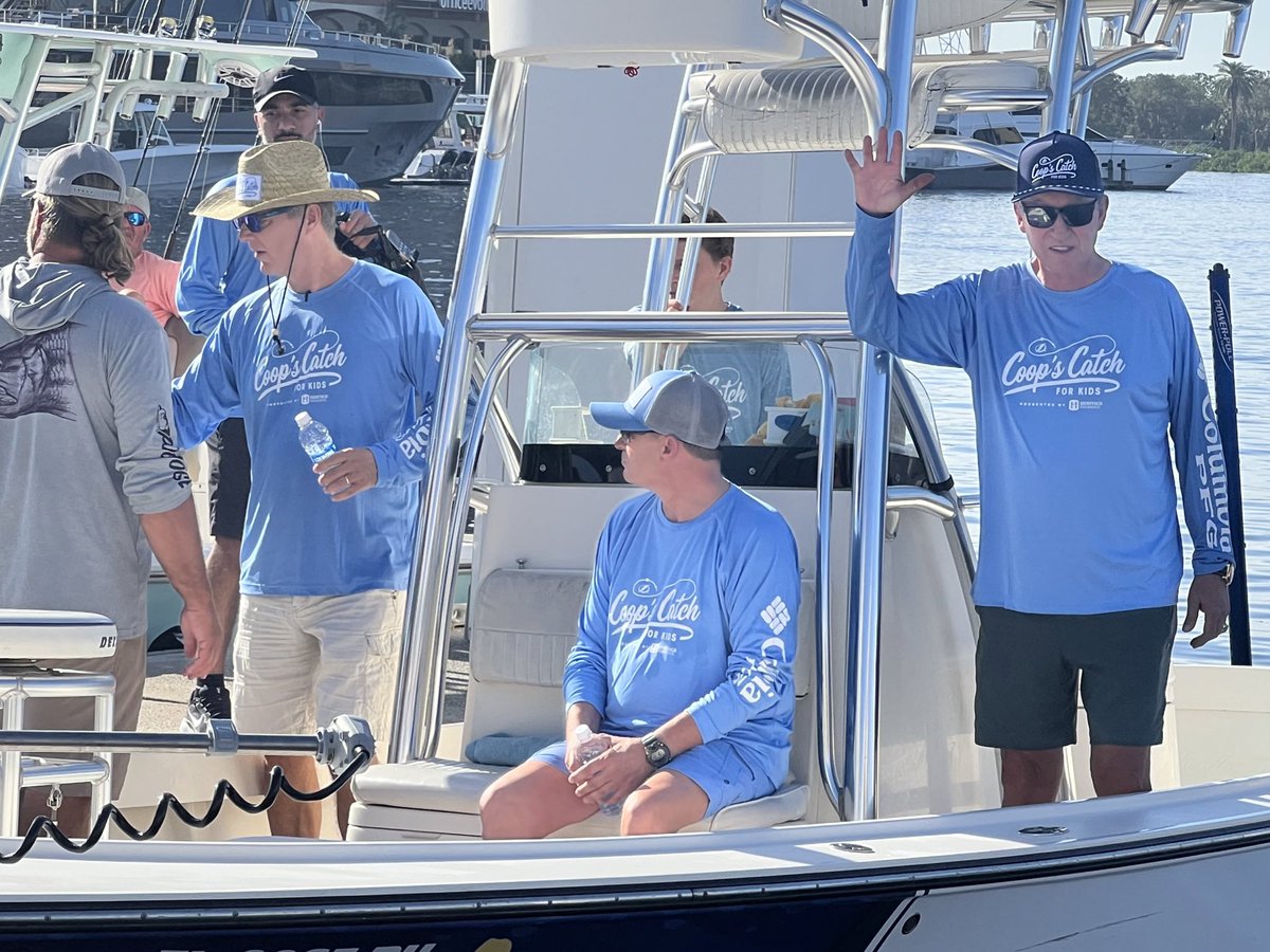 EddieInTheYard's tweet photo. Wayne Gretzky is in town for #GoBolts coach Jon Cooper’s annual charity fishing event “Coop’s Catch.”

“I'm not a great fisherman, let me make that perfectly clear, but I'm better than he is,” Gretzky joked. 

Gretzky &amp; Cooper are offseason neighbors &amp; have become close friends. https://t.co/evgkJB7xFr