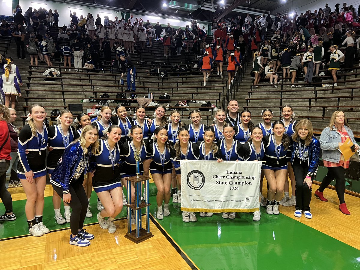Congratulations to the LC Varsity Cheerleaders as they brought home the Stare Championship in the Large Varsity Timeout Division and were State Runners up in the Varsity A Division!   Go LC!!! 💙