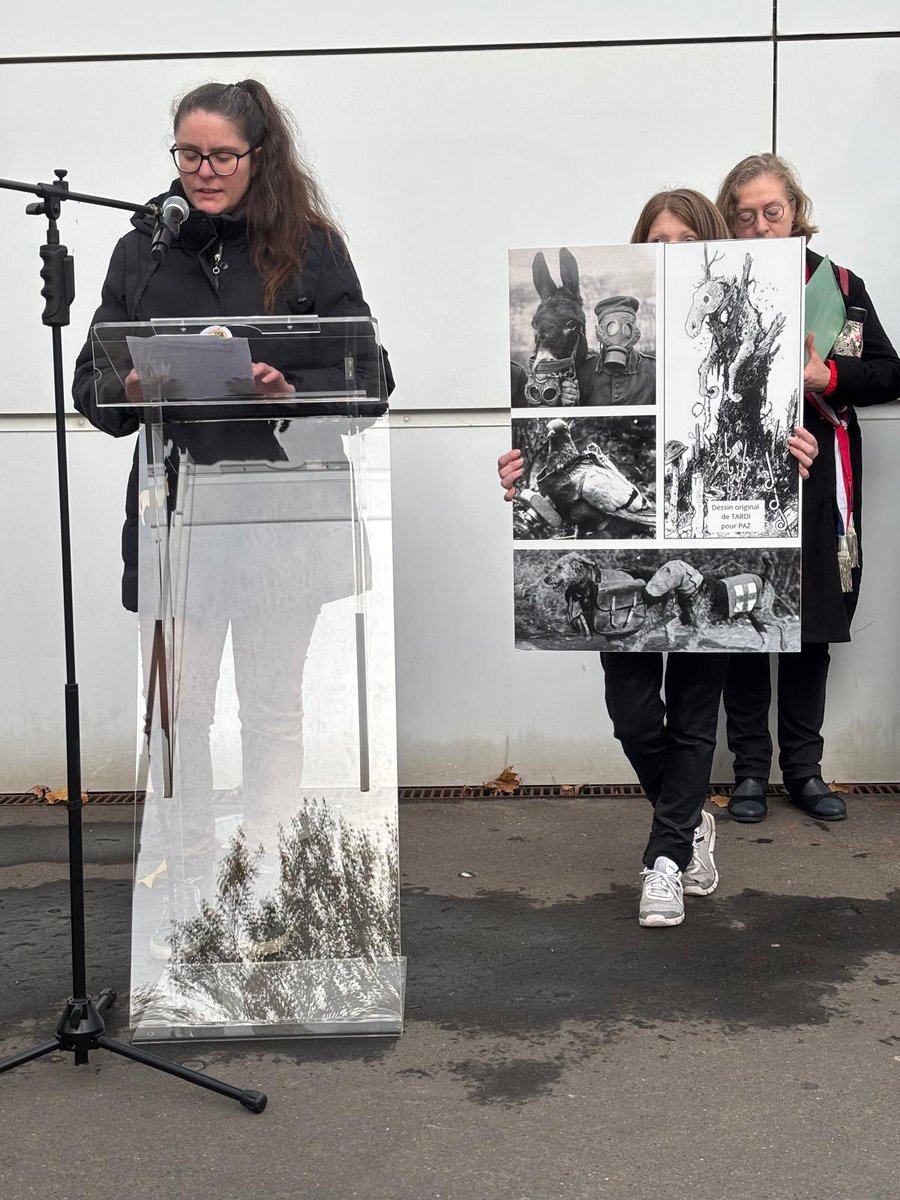 Cérémonie pour l’inauguration d’une plaque aux #AnimauxDeGuerre boulevard Jourdan à #Paris14.

Nous remercions <a href="/f_letissier/">Florentin Letissier</a> @carine_petit Sidonie Parisot.

PAZ se mobilise depuis 2018.