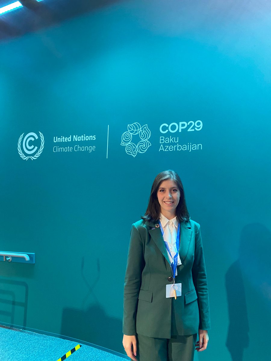 Emanuela Rassu, dottoranda DIPEC in diritto e management della sostenibilità, si trova in questi giorni a Baku, Azerbaijan, per rappresentare ELSA - The European Law Students' Association in qualità di Capo Delegazione alla COP29 <a href="/unisiena/">Università di Siena</a> #unisi #unisilfe #COP29Azerbaijan