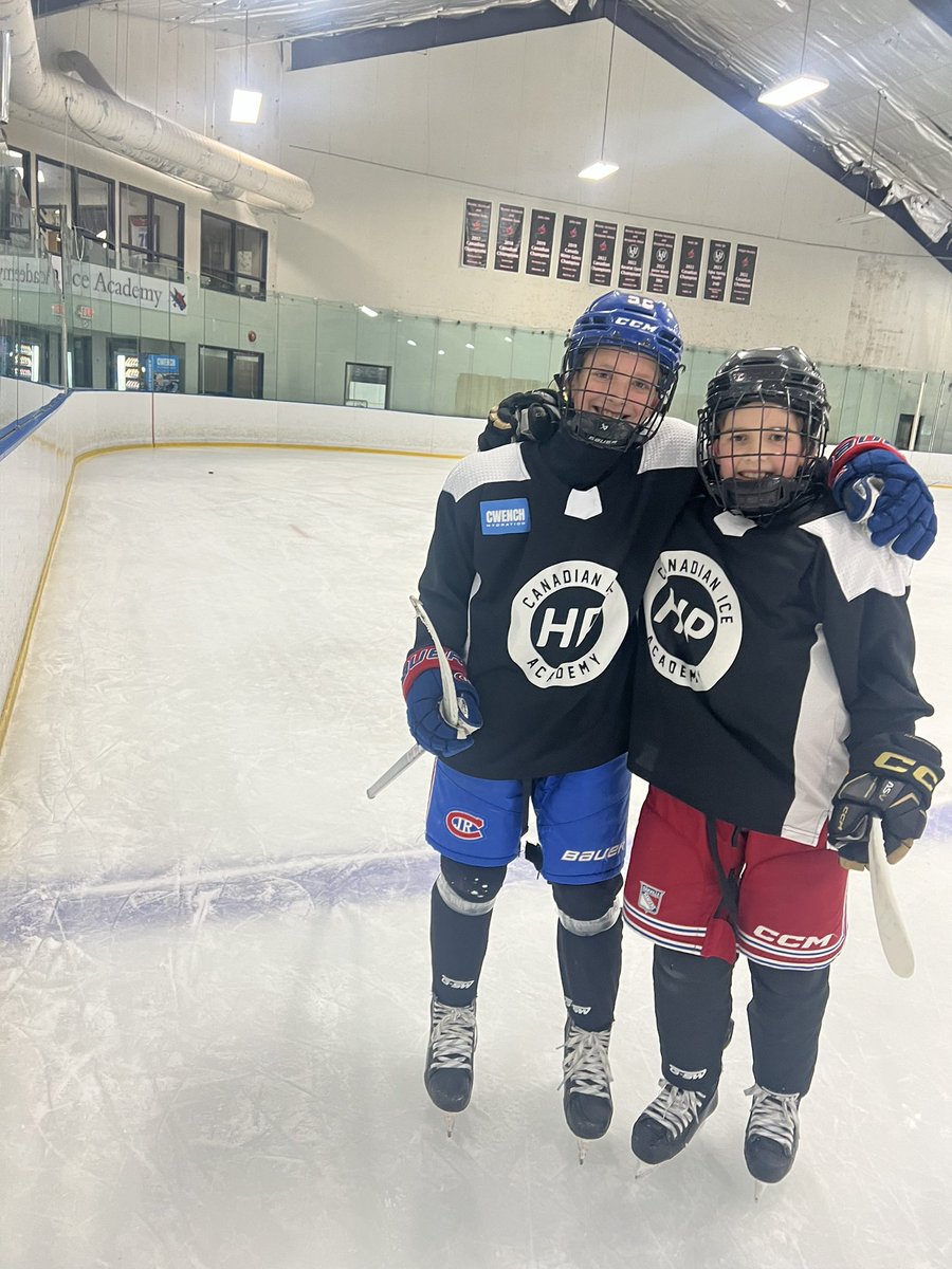 Monday morning smiles 😄 #happyMonday #hockeyToronto