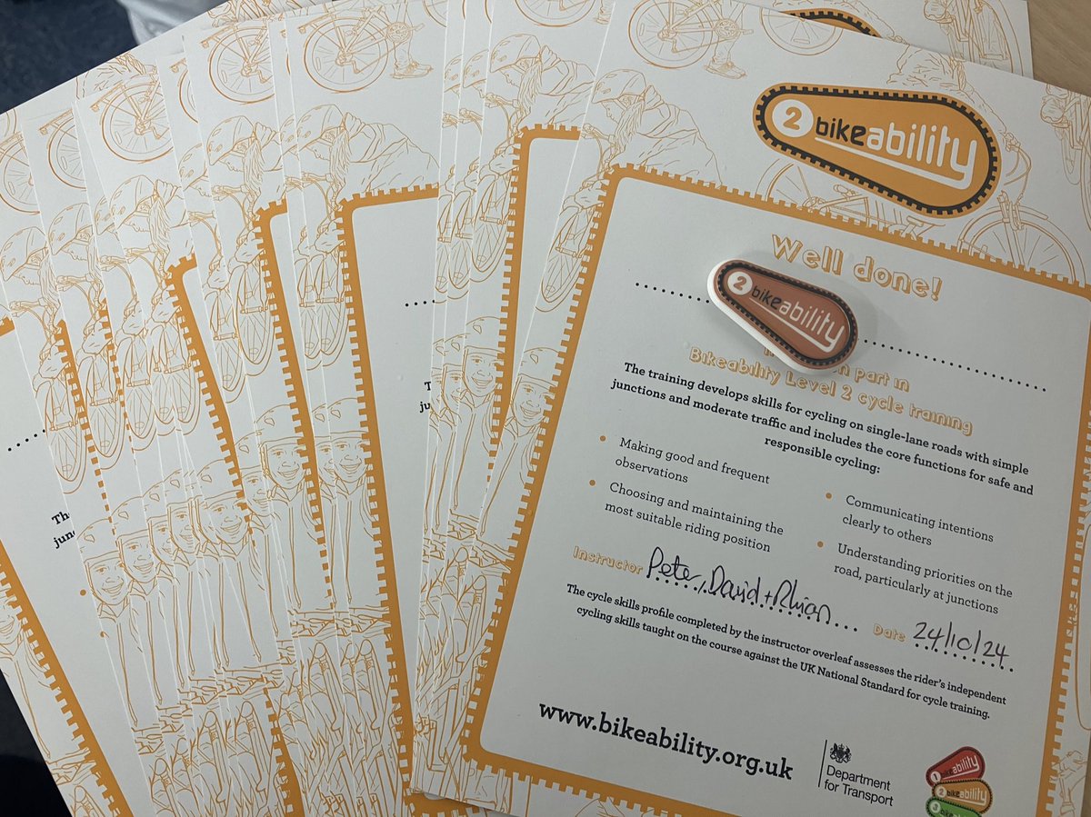 B5BPEF's tweet photo. Cycling safely on the roads in an important skill. It was brilliant to see so many of our children achieved their level 2 bikeability after their training sessions before half term. Thank you watfordcycle hub. https://t.co/MbdN4YEaq4