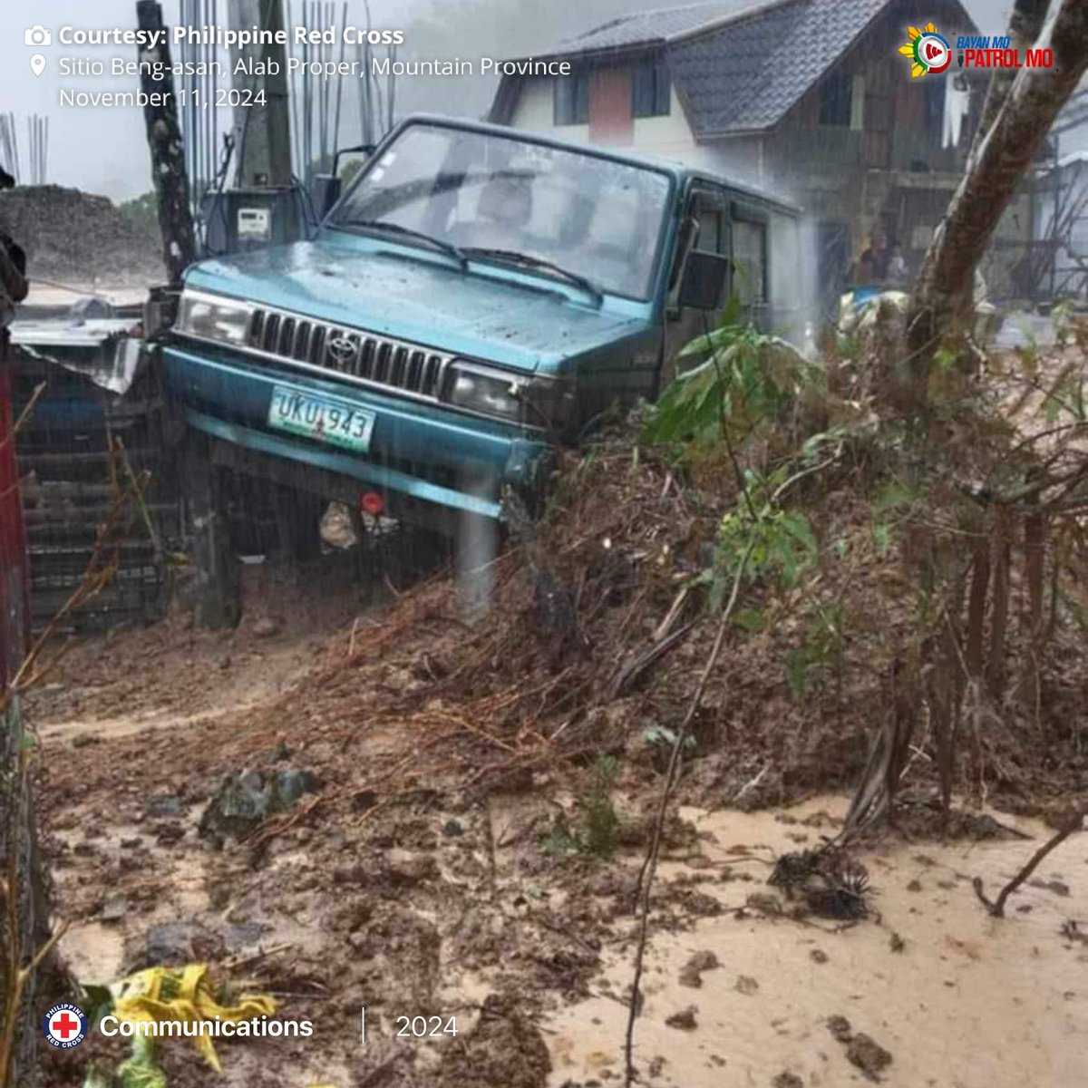 bayanmo's tweet image. Nagkaroon ng pocket #landslide sa Sitio Beng-asan, Alab Proper, #MountainProvince ngayong araw, Nobyembre 11. Walang naitalang nasaktan sa landslide ayon sa Philippine Red Cross.

#Bagyo 
#NikaPH