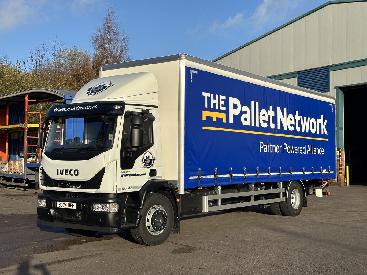 halcionexpress's tweet photo. Halcion’s newest fleet addition, courtesy #iveco https://t.co/DXaWLTiPp4