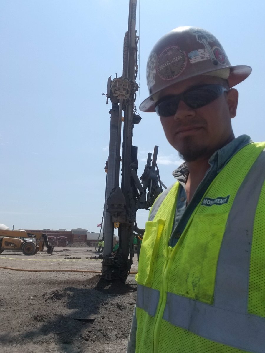 CarpentersNyc's tweet photo. On Veterans Day, we honor the brave vets who served our nation, including Danny Carvajal from Local 1556. Driven by a need to serve, he joined the Marines &amp; later became a successful dockbuilder. Let's thank him for his service &amp; check out his story! https://t.co/TKsVlVjR7H https://t.co/QLjbQjrkgS