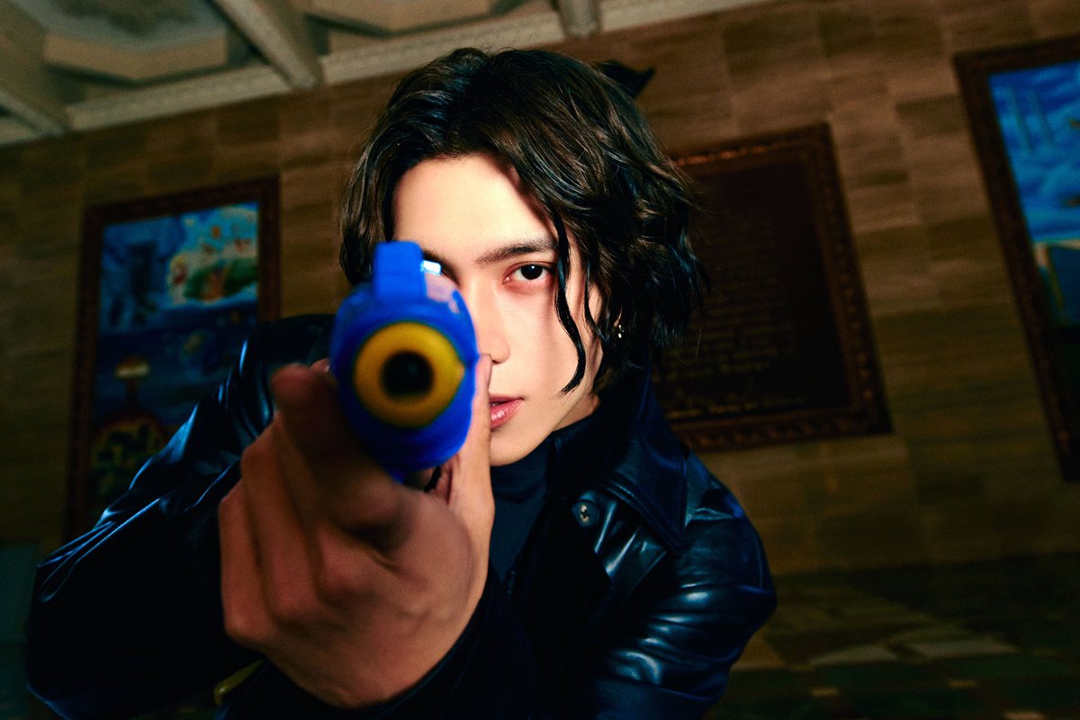 WayV The 6th Mini Album ‘FREQUENCY’ Image Teaser 1 #HENDERY 

【FREQUENCY - The 6th Mini Album】 
➫ 2024.11.25 (CST/KST)

🖐️Pre-Release ‘HIGH FIVE’
➫ 2024.11.19 (CST/KST)

💿Pre-order
wayv.lnk.to/frequency

#WayV #威神V #FREQUENCY
#WayV_FREQUENCY