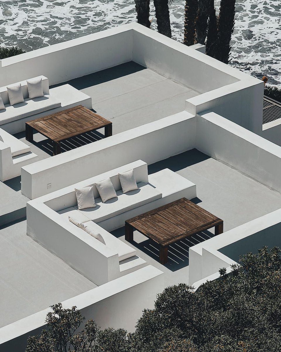 cyplon's tweet photo. Fancy Christmas in the sun? 📷
Fly to Cyprus this December for a festive escape at the stunning 5📷 Almyra Hotel in Paphos - a haven of sleek design with breathtaking seafront views... https://t.co/A46AAp9VMx