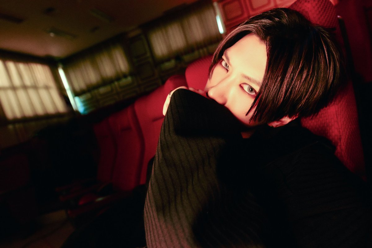 WayV The 6th Mini Album ‘FREQUENCY’ Image Teaser 1 #TEN 

【FREQUENCY - The 6th Mini Album】 
➫ 2024.11.25 (CST/KST)

🖐️Pre-Release ‘HIGH FIVE’
➫ 2024.11.19 (CST/KST)

💿Pre-order
wayv.lnk.to/frequency

#WayV #威神V #FREQUENCY
#WayV_FREQUENCY