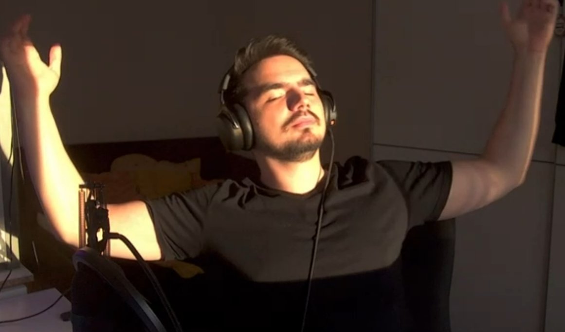 Ich wie ich aufm Kacky Sever up pulle mit weniger als 1/3 der Finishes der BigDogs und mich dafür feiere

jetzt twitch.tv/roeder