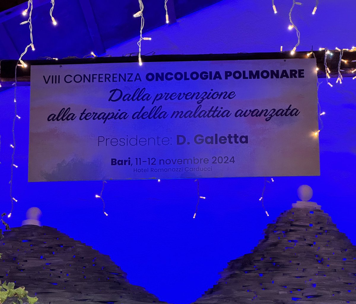 StephenVLiu's tweet photo. Thanks to Dr. @galetta2 for the invitation to the VIII Conferenza Oncologia Polmonare in Bari. Comprehensive program endorsed by @IASLC from prevention and screening to locally advanced and metastatic. Looking forward to some great talks! https://t.co/x37ej4Worn