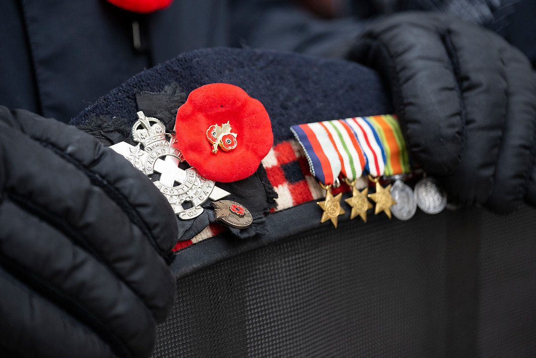 Thompson_37's tweet image. At the 11th hour, on the 11th day of the 11th month, we pause to remember and honour those who courageously served Canada in military conflicts since World War 1. The City will host ceremonies at 8 locations across Toronto, beginning at 10:45 a.m. today.  toronto.ca/LestWeForget