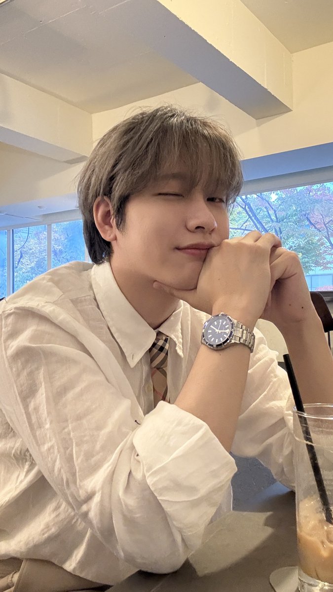 luvnnine's tweet photo. [2/3] 🧡 https://t.co/OvxMLCOjMP