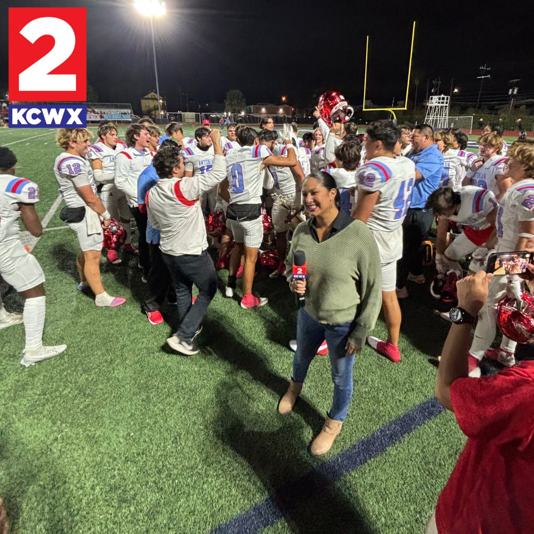 kcwxtv's tweet photo. Congratulations to our Valero Energy Offensive Player of the Game, Preston Jones (#6), and Defensive Player of the Game, Jude Balderas (#7)! These outstanding athletes have a bright and exciting future ahead!🌟 https://t.co/769ni0zrah