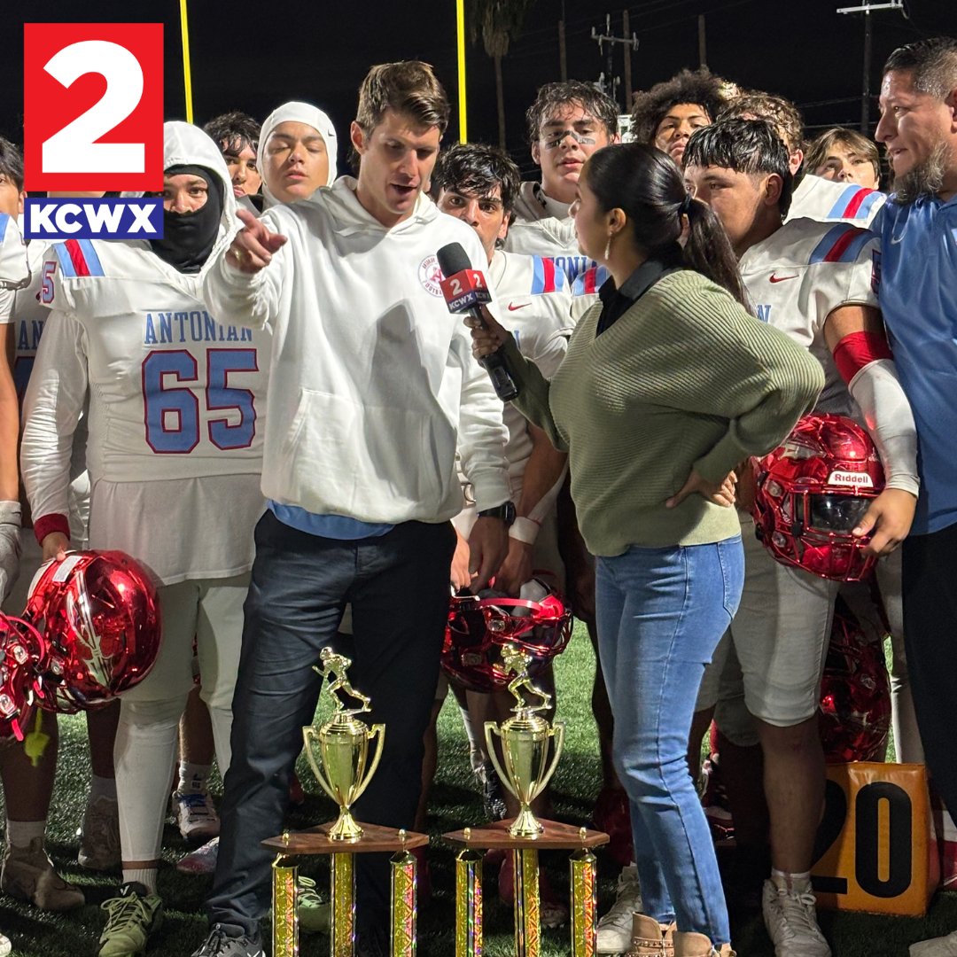 kcwxtv's tweet photo. Congratulations to our Valero Energy Offensive Player of the Game, Preston Jones (#6), and Defensive Player of the Game, Jude Balderas (#7)! These outstanding athletes have a bright and exciting future ahead!🌟 https://t.co/769ni0zrah