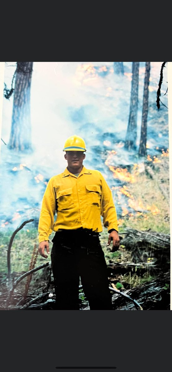 🇺🇸 Happy Veterans Day <a href="/ClineComedy/">ChrisClineComedy</a>  🇺🇸  #USMC <a href="/madicline00/">Madilyn Cline</a>