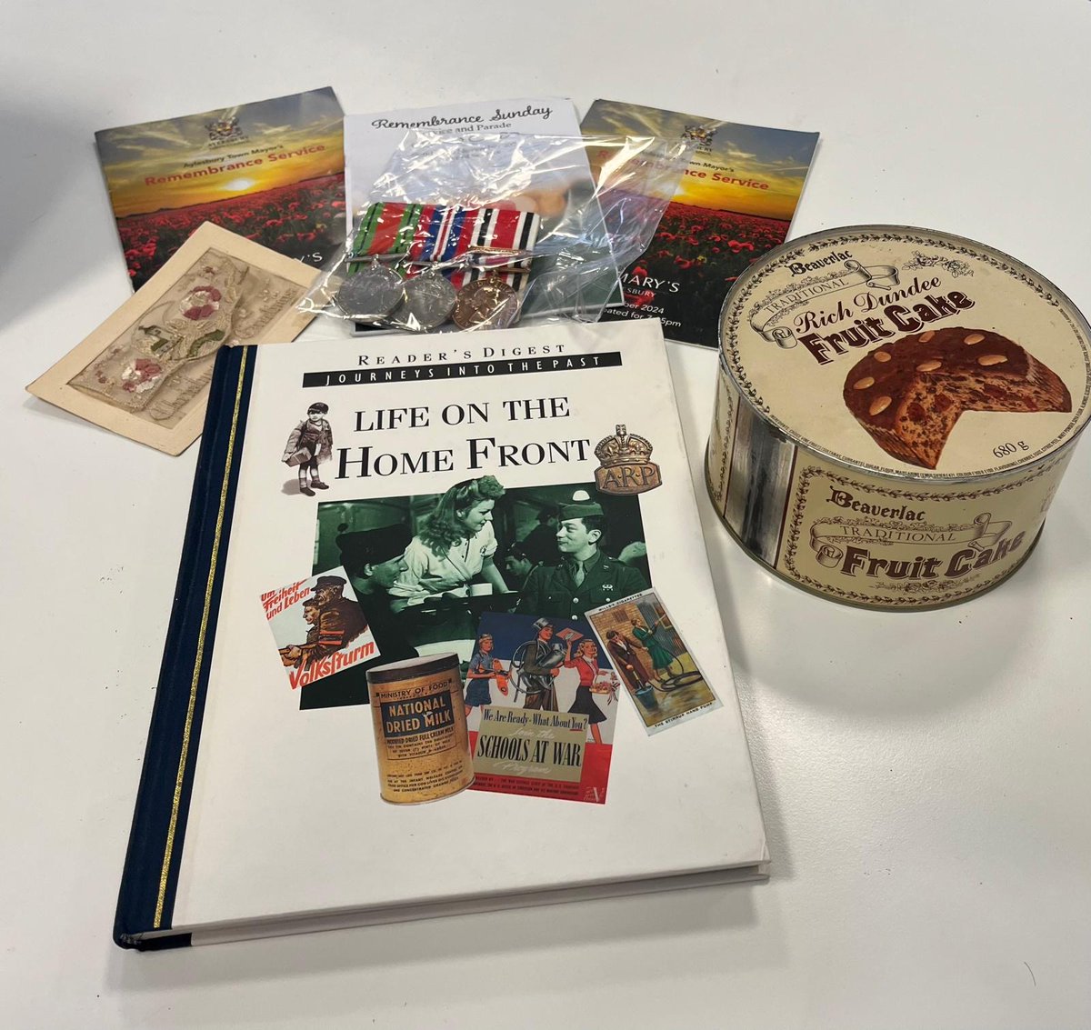 Year 10 learning about #RemembranceDay and why we honor it. - Mrs P🌺#LestWeForget #HistoryMatters #ThisisAP