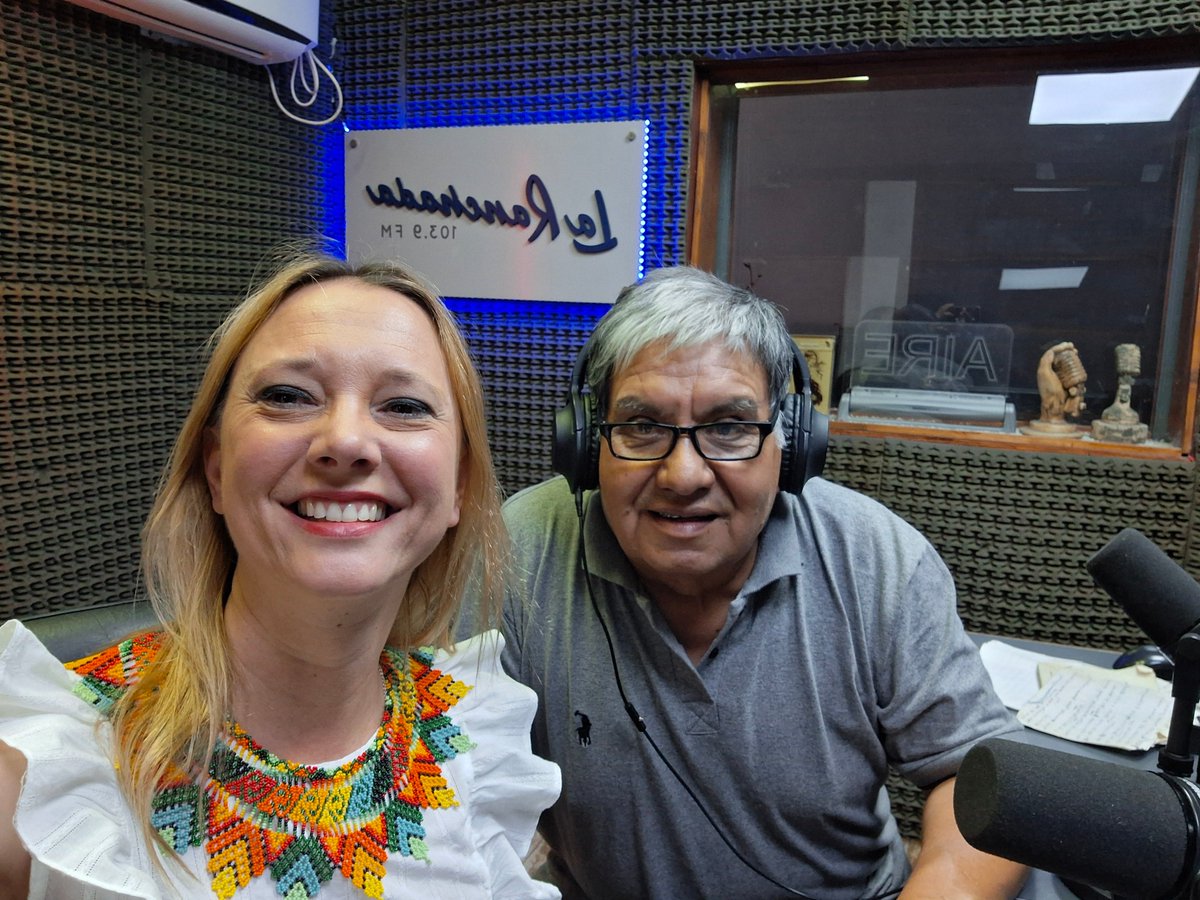 veronicasudar's tweet photo. El programa "El Chasqui Radial" que se emite por La Ranchada, cumplió 32 años el aire.
Fui como invitada y para contar lo que venimos realizando desde #CAPeM -Centro de Atención a Personas Migrantes y Refugiadas- de la
@municba @intregionalmuni https://t.co/2rULCVzKuV