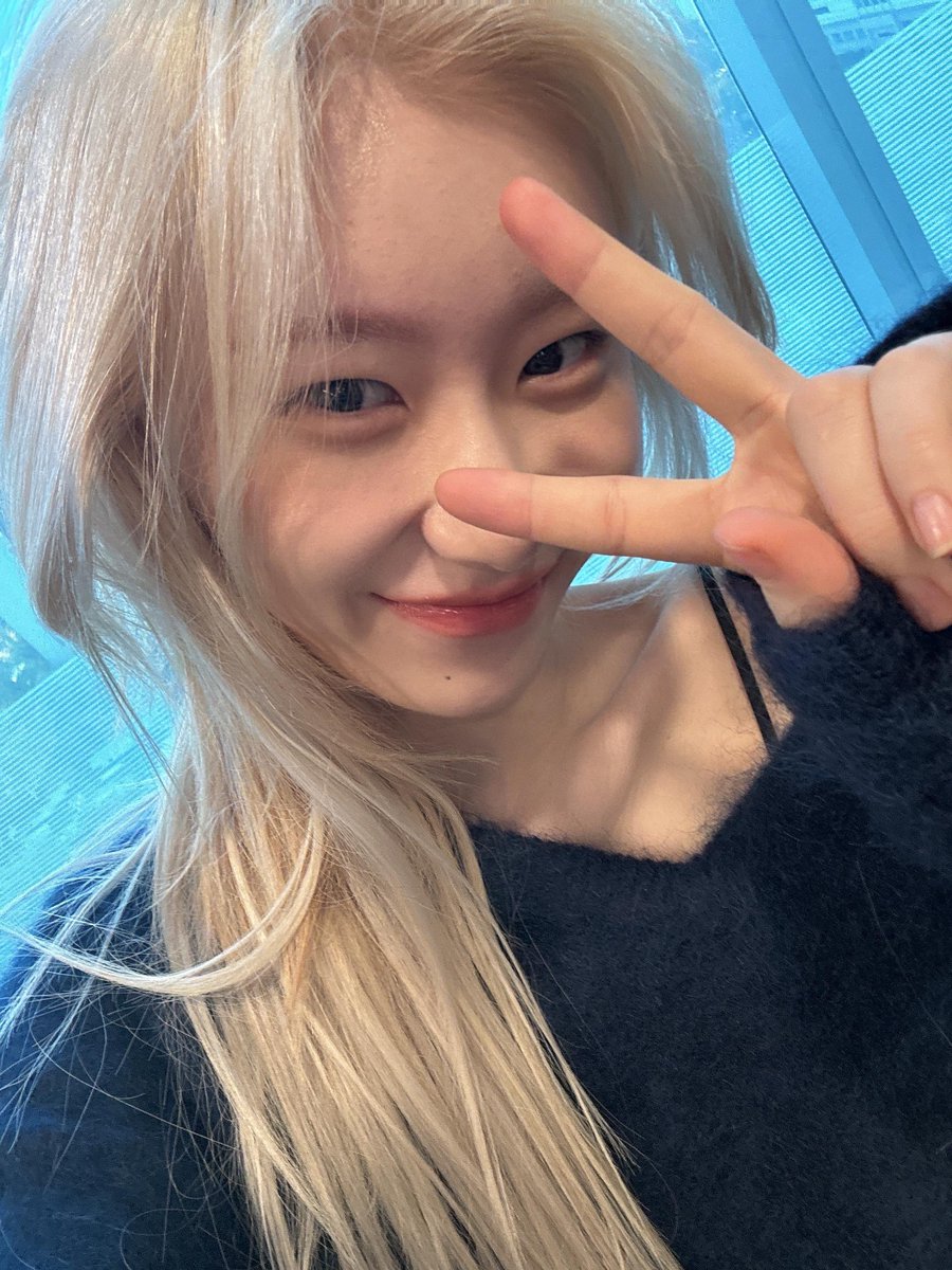 chaerpics's tweet photo. fans update https://t.co/8xhgOu0PW9