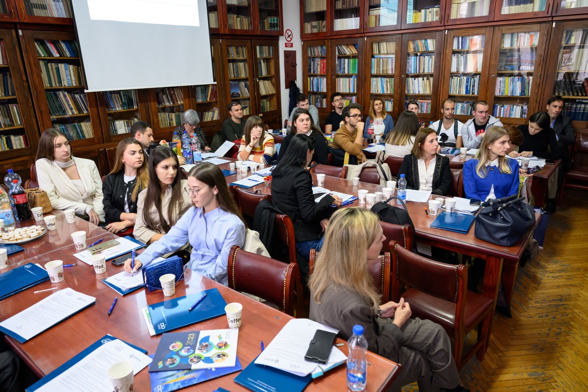 KAICIID's tweet photo. The first #UniversityTalks with KAICIID in #Belgrade, #Serbia 🇷🇸 brought together students, experts, and #faith leaders for an inspiring dialogue on #migration and inclusion.
Held at the University of Belgrade, the event explored the #Balkan region's demographic challenges and the vital role of interreligious and intercultural dialogue.
“Currently, the integration and social inclusion of #refugees and #migrants are not a the forefront of the political agenda”, said Ms. Leyla Kayacik, former Special Representative on migration and refugees of @coe. “We need to take concrete steps to promote migrants’ active participation in host societies”.
Speakers from @bgcentar, @giz_gmbh and Western Balkans Migration Network shared examples from practice and highlighted complexities of the #Balkans as transit region for migration.
Students especially enjoyed a dialogical session with representatives of faith-based organizations such as ADRA Serbia, @CentarCKD, Evangelical Student Alliance, and the World Council of Churches @Oikoumene.
In a full room of engaged students and inspiring speakers, participants agreed that creating counter-narratives and facilitating exchanges of best practices should be priorities in social inclusion efforts.