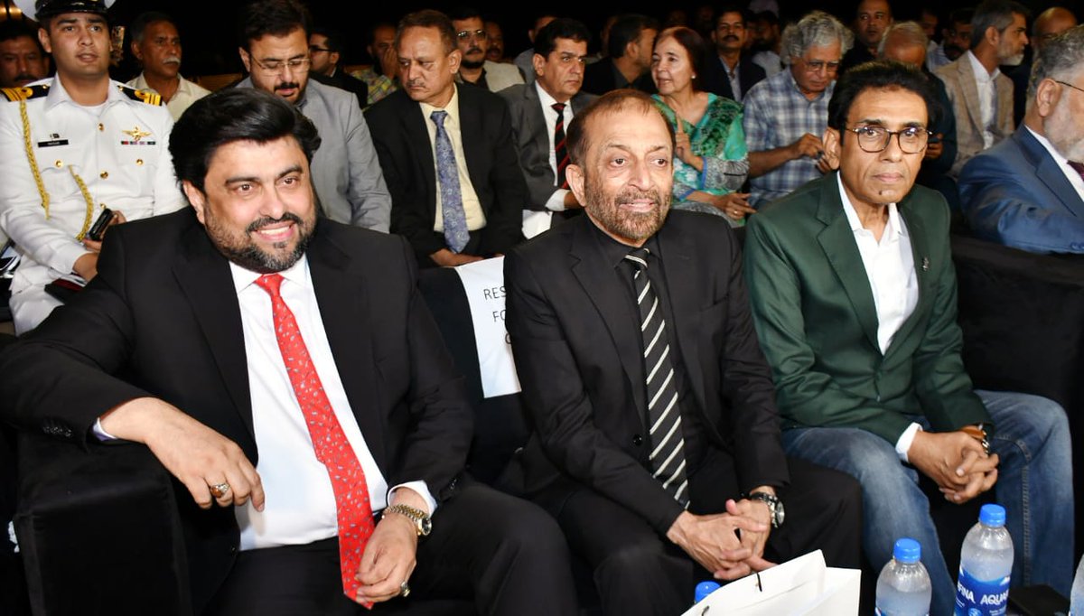 noorjahan110's tweet image. چیئرمین 
@MQMPKOfficial 
و وفاقی وزیر تعلیم سائنس اینڈ ٹیکنالوجی ڈاکٹر خالد مقبول صدیقی کی کاوشوں سے پاکستان انسٹیٹیوٹ آف فیشن اینڈ ڈیزائن
#PIFD
 کراچی چیپٹر کی افتتاحی تقریب
@allaboutmqm #MQMPakistan @ZahidMansori