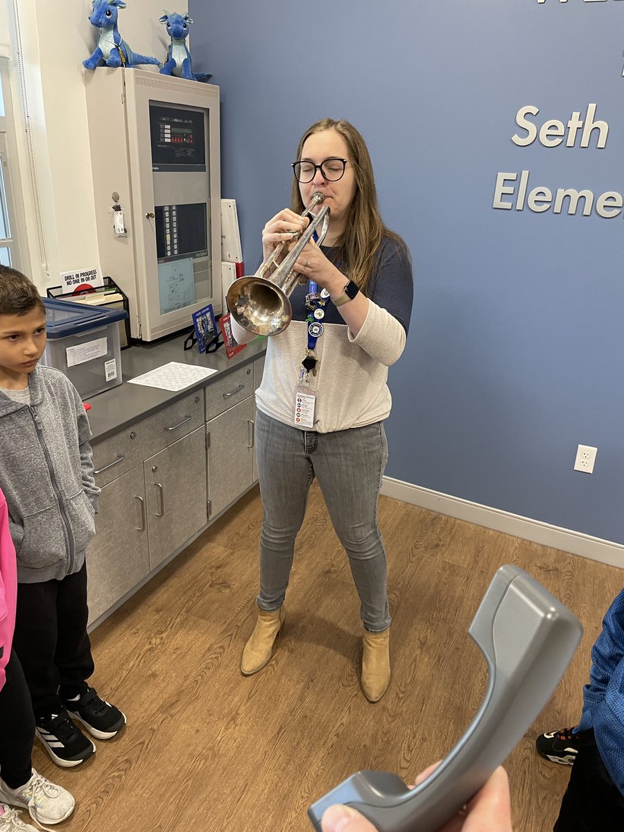 On Veterans Day, Seth Paine would like to thank all the brave people that have served our country. We have a window honoring veterans, our students created collaboration flags that now hang at the American Legion, and we heard Taps on the announcements. 

#VeteransDay #Empower95