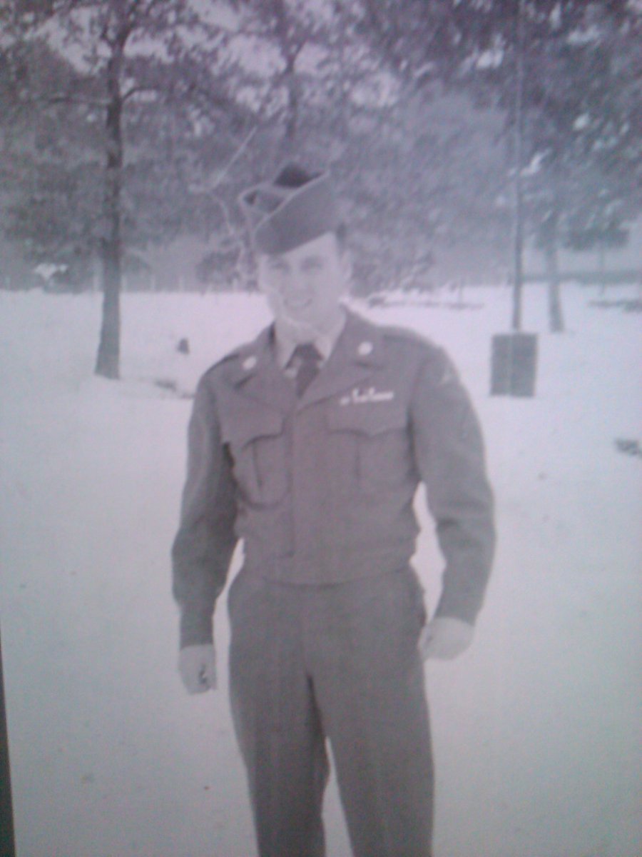 yoclyde's tweet photo. Bad Ass
#Veterans https://t.co/99rFjtDl6l