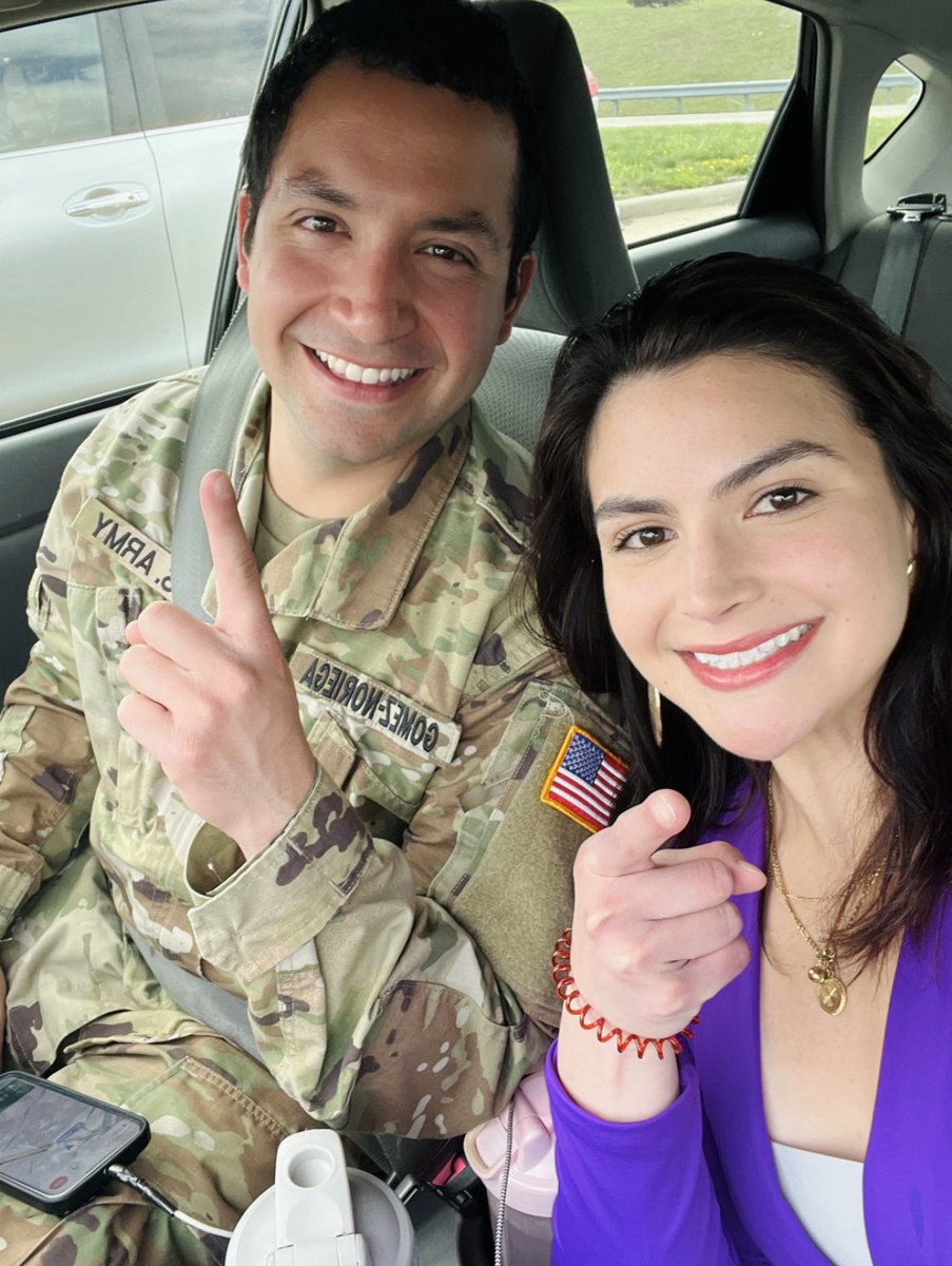 ValentinaForUSA's tweet photo. Obama=Wars
Biden=Wars
President Trump=Peace

Politics is easy, risking your life protecting our nation is hard. God bless our troops. My brother @MaicollGomez https://t.co/hw2bOb5GlJ