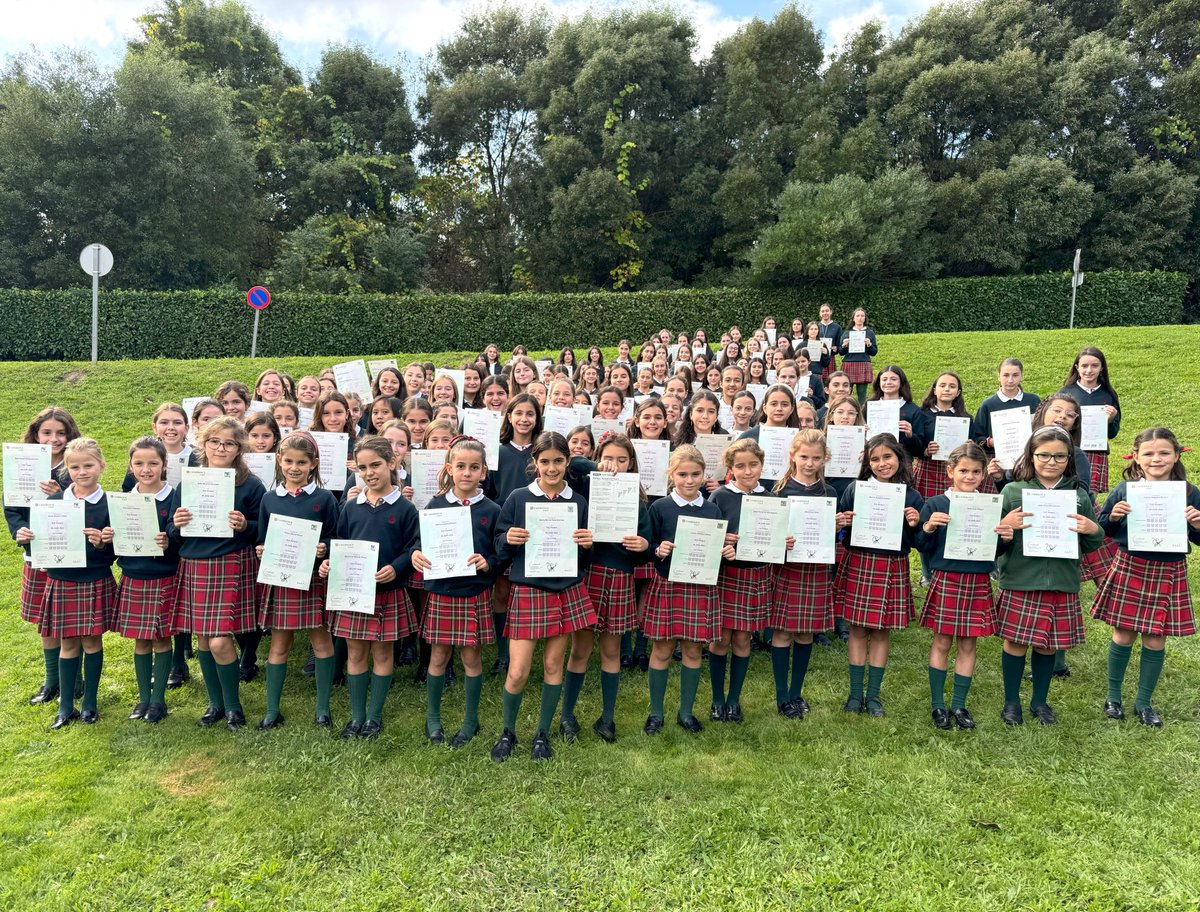 Los alumnos de los Colegios de Fomento de A Coruña Montespiño y Peñarredonda han recibido su certificado oficial de Cambridge English. Este título reconoce su esfuerzo y dedicación y avala su nivel de inglés.
fomento.edu/montespino/los…