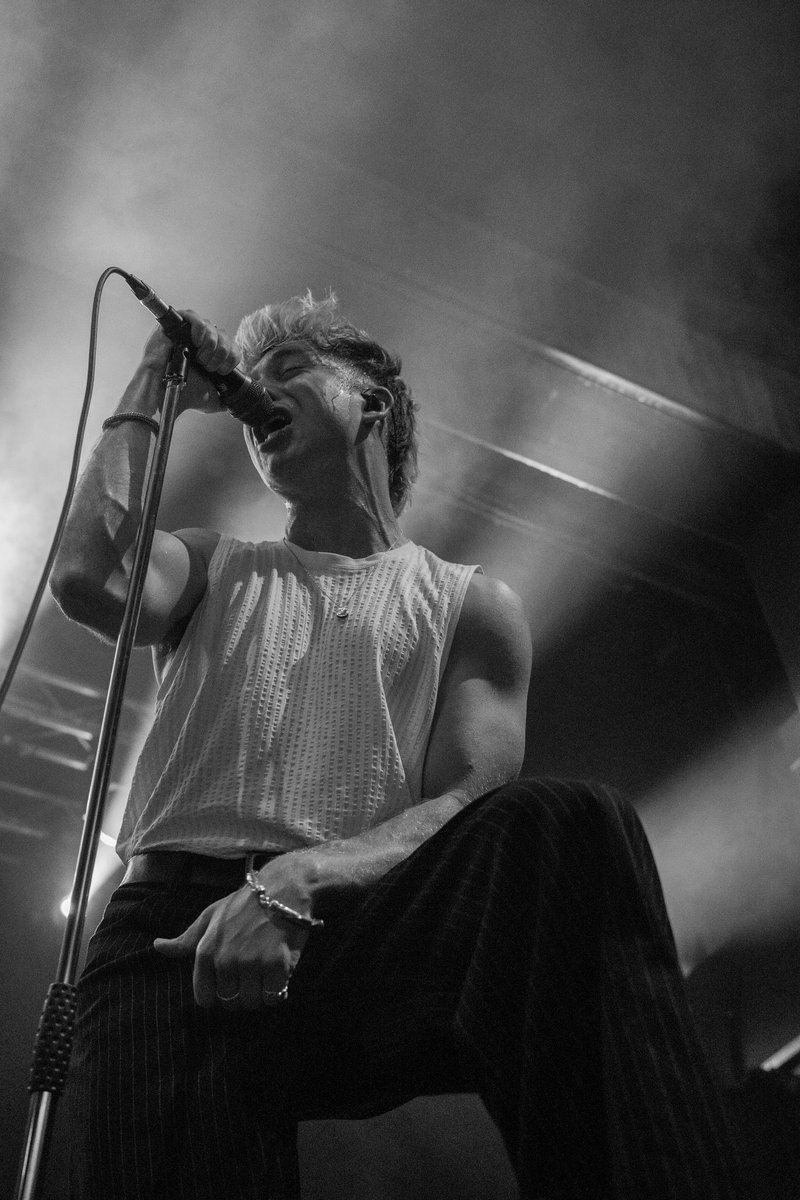 DTTVOfficial's tweet photo. 3 shows down of our uk run with @twinatlantic. north of england has not disappointed!! Class to meet so many new faces and to jump around getting sweaty with u all. Next up - cardiff, oxford, london. see u down the front 🖤x https://t.co/YCn6aMmpvT