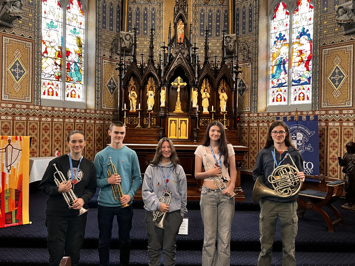 We observed Armistice Day by holding a two-minute silence at 11 a.m. Our students—Maria, Noah, Ruby, Elsa, and Caleb—played the Last Post across campus in a poignant tribute. @chethams <a href="/chorltonhigh/">Chorlton High School</a> <a href="/BuileHillAcad/">Buile Hill Academy</a> <a href="/PriestnallSch/">Priestnall School</a> <a href="/StretfordGram/">Stretford Grammar</a> #lestweforget🌺