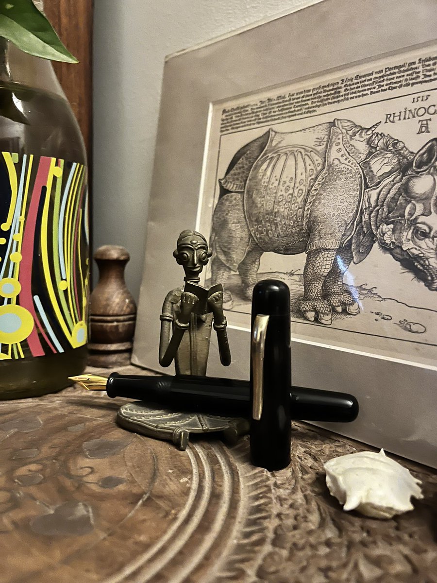 bharathmp's tweet image. Always good to get a fountain pen restored by the makers of the pen themselves! Thanks to Ranga Pena for fixing the 4CS. The Fountain Pen Show seemed to have a greater footfall than last year & it was nice seeing so many folks who were new to #fountainpens #bangalore