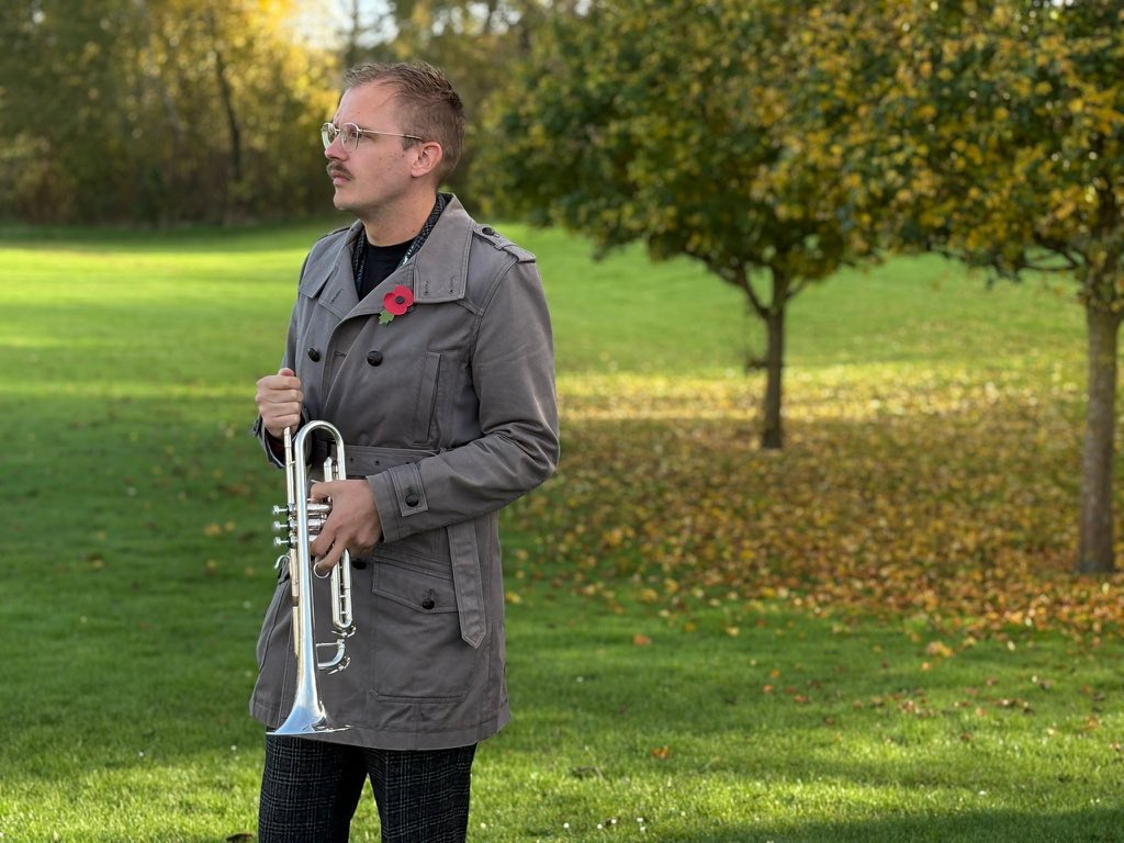 This morning, I had the privilege of playing #TheLastPost as we observed a moment of remembrance for those who have served and sacrificed. 

#RemembanceDay #LestWeForget 
📸<a href="/AdamSlep/">Adam Slepowronski</a>