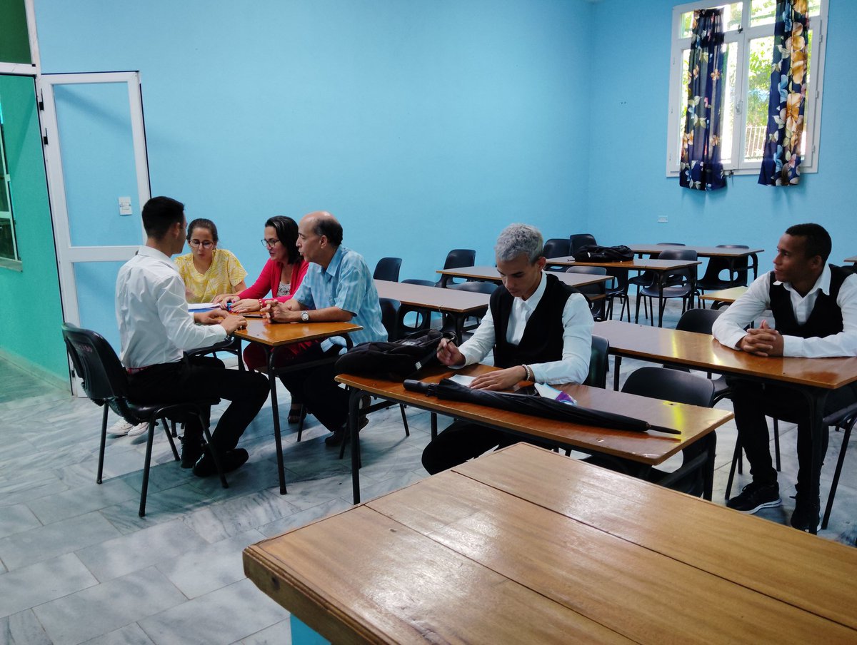 CCTcfgos's tweet photo. Instantáneas del examen final de Sociedad, Cultura y Turismo. Desde la modalidad de boletas, nuestros estudiantes fueron capaces de crear un espacio de diálogo intercultural colocando a #Cuba  y el destino #Cienfuegos como principal protagonista. 

#FormaturCienfuegos #Turismo https://t.co/8TE51JLxr5