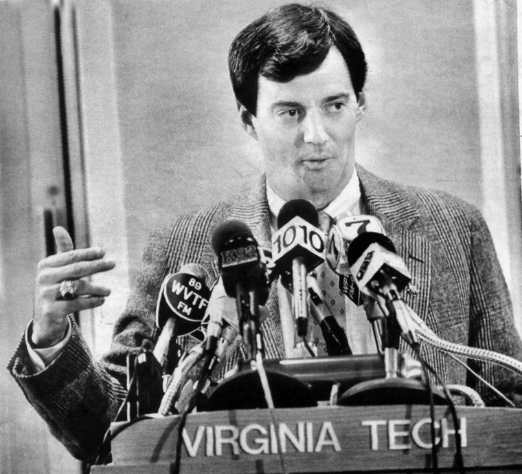 Today in 1986: Frank Beamer is introduced as Virginia Tech’s new head coach. He would remain in that position for 29 seasons before retiring with an overall record of 280-143-4. <a href="/HokiesFB/">Virginia Tech Football</a> #HokieHistory #Hokies