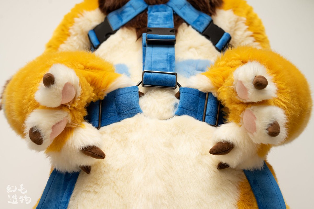 We are honored to introduce our upcoming joint product with Furshion: Fursuit Harness!

DM our customer service to order or get further information!

#fursuit #harness
