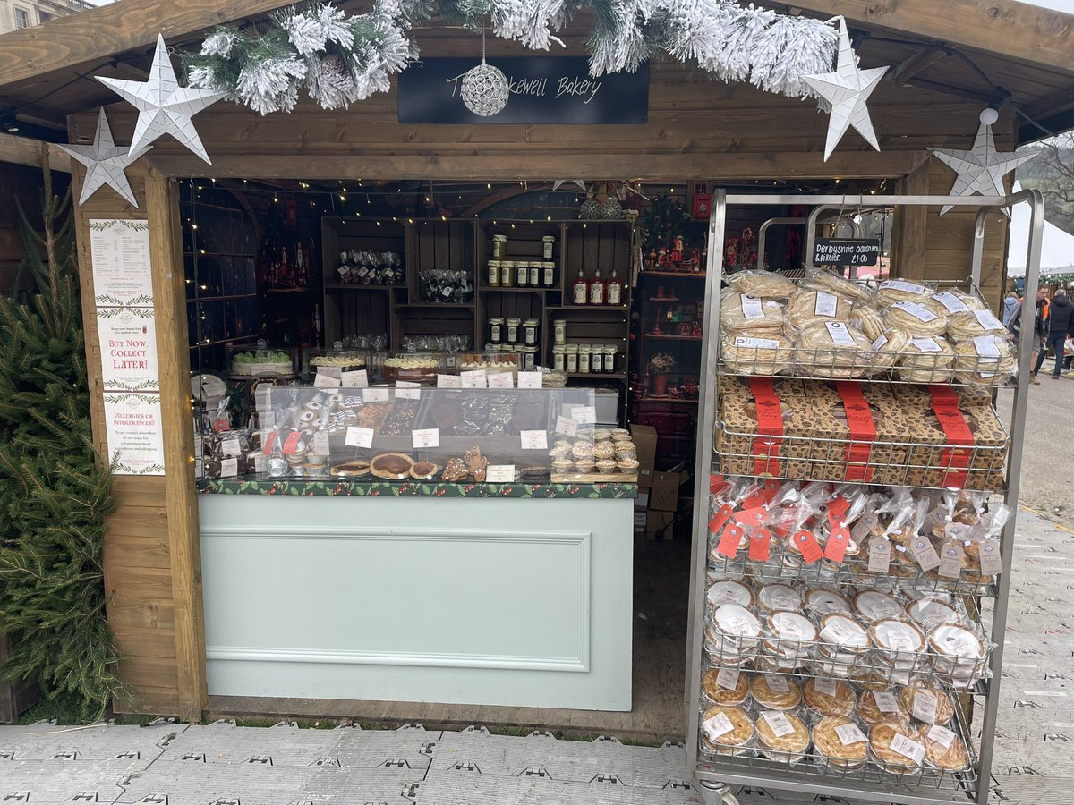 RealBakewellPud's tweet photo. Had an amazing first weekend at Chatsworth Christmas markets! Be sure to come say hello if you are visiting we will be here until the 1st December (we have moved location this year so don’t panic if you can’t find us!! We are opposite the spire bar🍻) 🎅🏻🎄 https://t.co/BFCjLVm0HE
