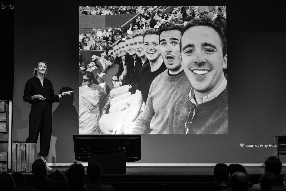 Christine Vallaure tweet media