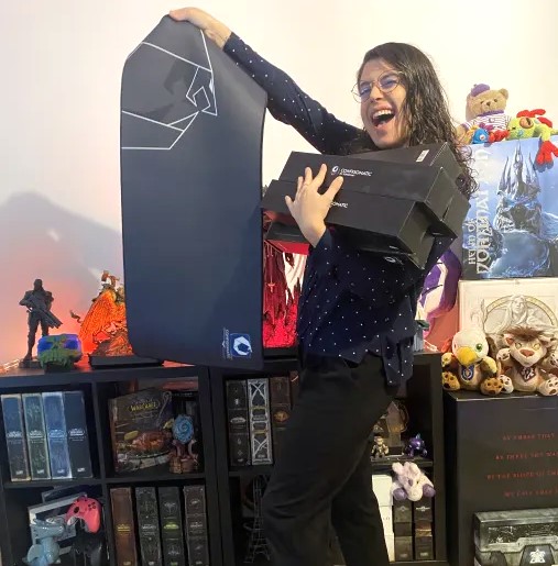 LesGoules_'s tweet photo. 💥 OMG, BIG LOVE @TopAchat ! Merci pour ces tapis de souris INSANE, le skill est up ! Ils prennent tout le bureau, tellement pratiques et conforts, validé hier pendant la session @Diablo_FR !

💯#TopAchat, les GOAT qui régalent pour le #BreakThePush : la deuxième équipe vainqueur remportera 1 tapis de souris XXL par joueur

👋Psssst... C'est le #BlackFriday - Stage 2 chez TOPACHAT, n'oubliez pas sur votre commande, code créateur : lesgoules ❤