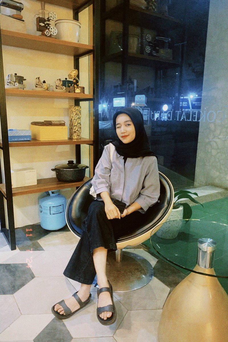 070pages's tweet photo. daripada dibuang upload kesini🙂‍↕️ https://t.co/GFQsqftc33